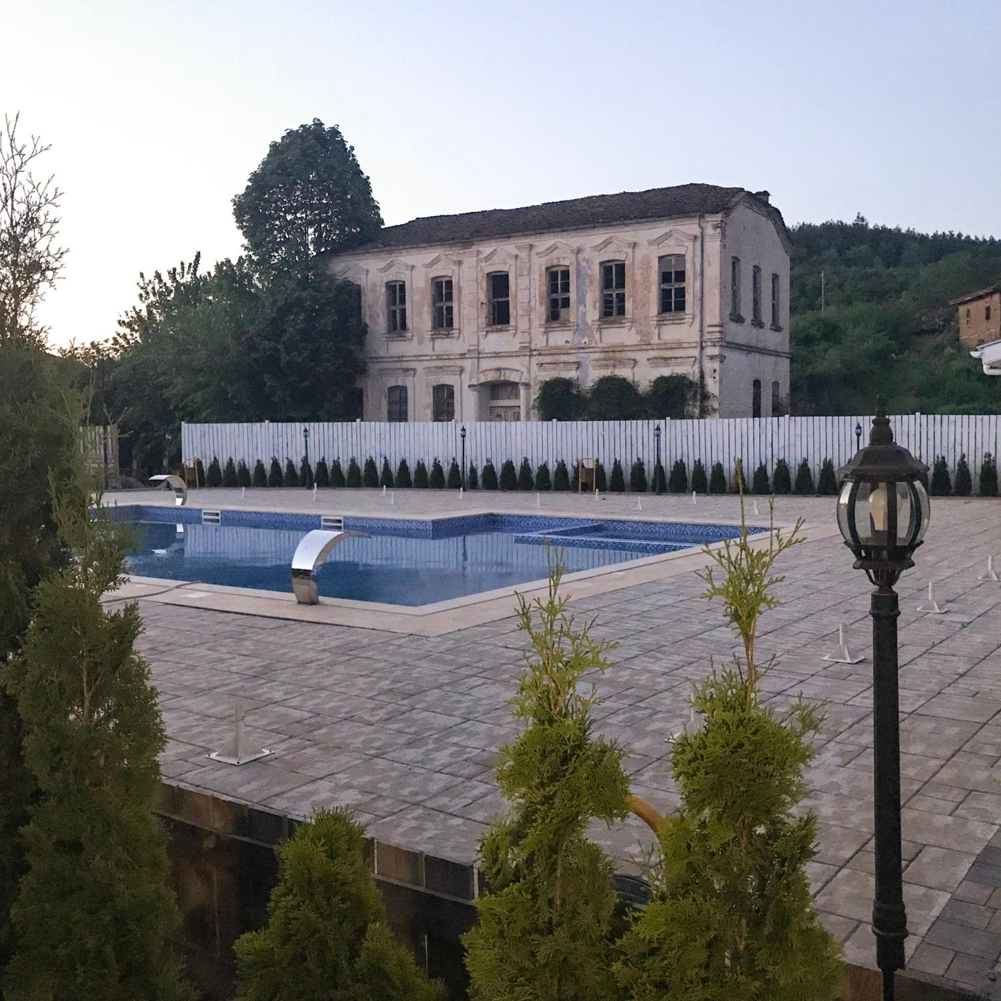 Guest House Bukor Shtepi Mandrica Екстериор снимка